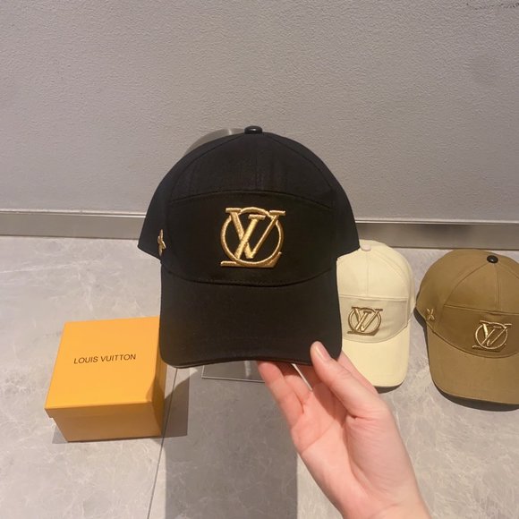 Lv embroidered lettered baseball cap - Picture 3 of 8